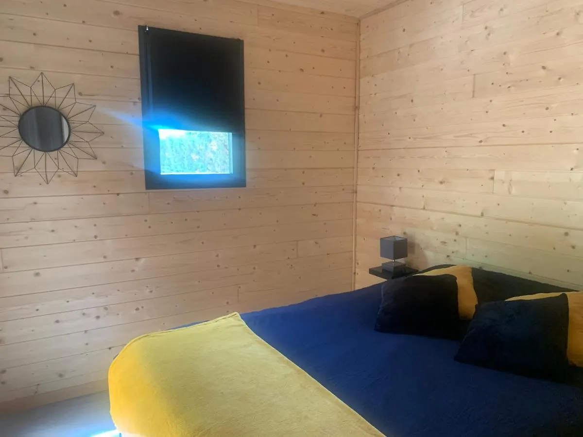 Chalet contemporain dans son écrin de verdure Montauban